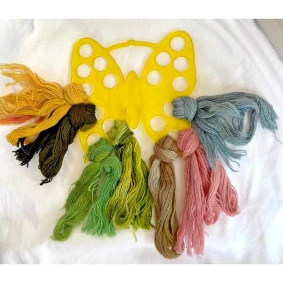Butterfly Yarn Floss Organizer Needlework Plastic Divider Craft Tool - Picture 1 of 5